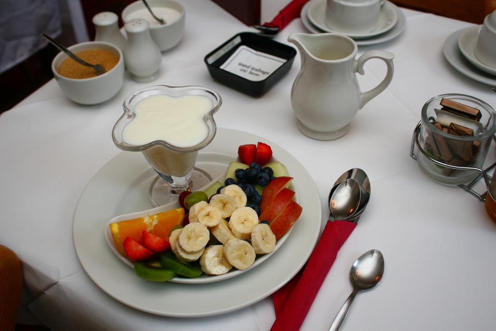 The Penn Club Bed & Breakfast London Exterior photo
