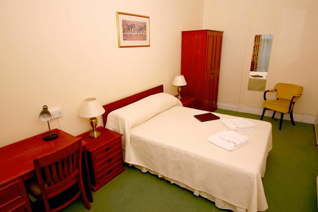 The Penn Club Bed & Breakfast London Exterior photo